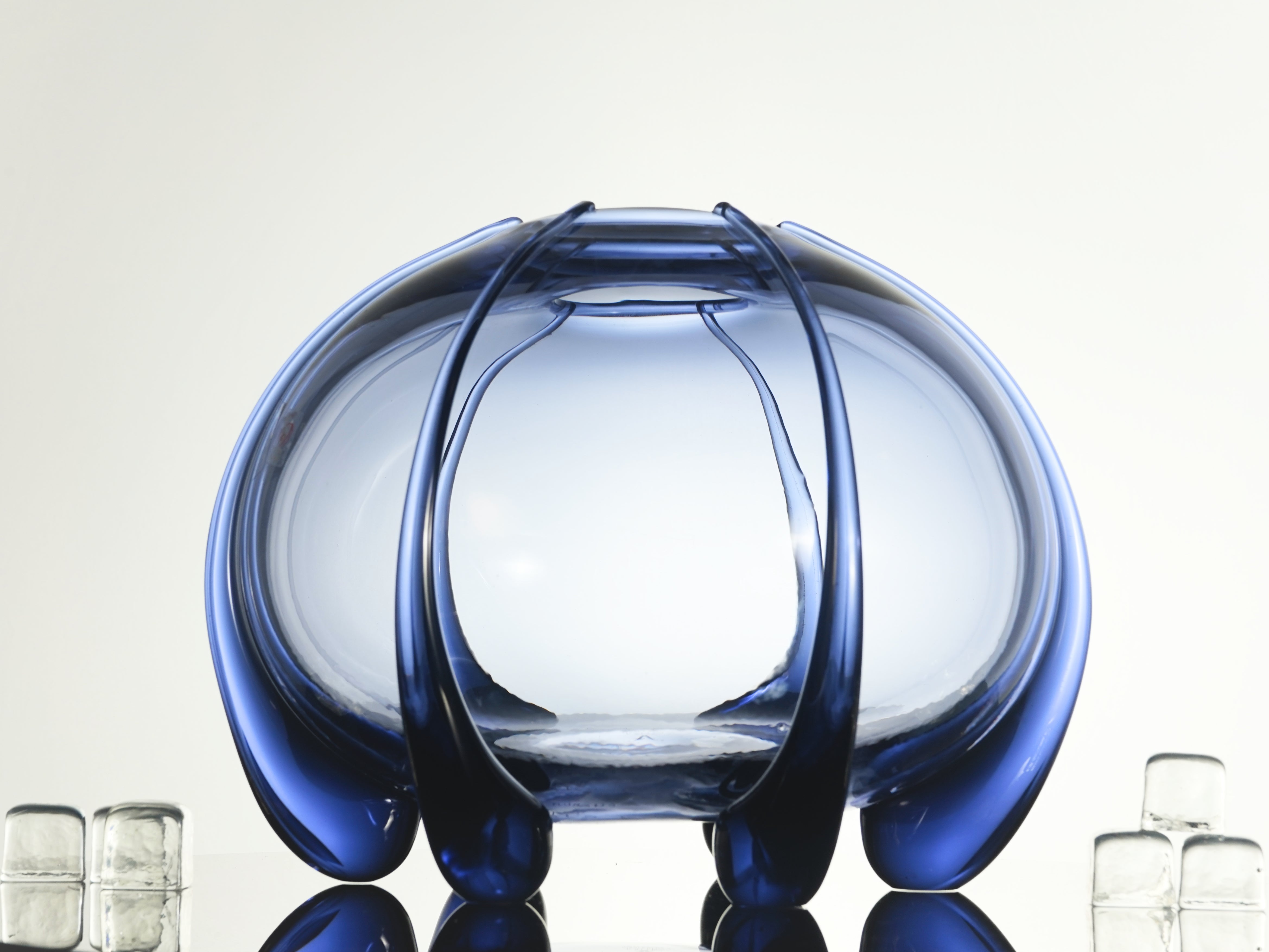 Murano glass vase by Stefano Poletti, featuring a spherical shape with long glass droplets in deep purple, a modern twist on timeless design, perfect for an elegant table setting or as part of the exclusive Bolle Collection.