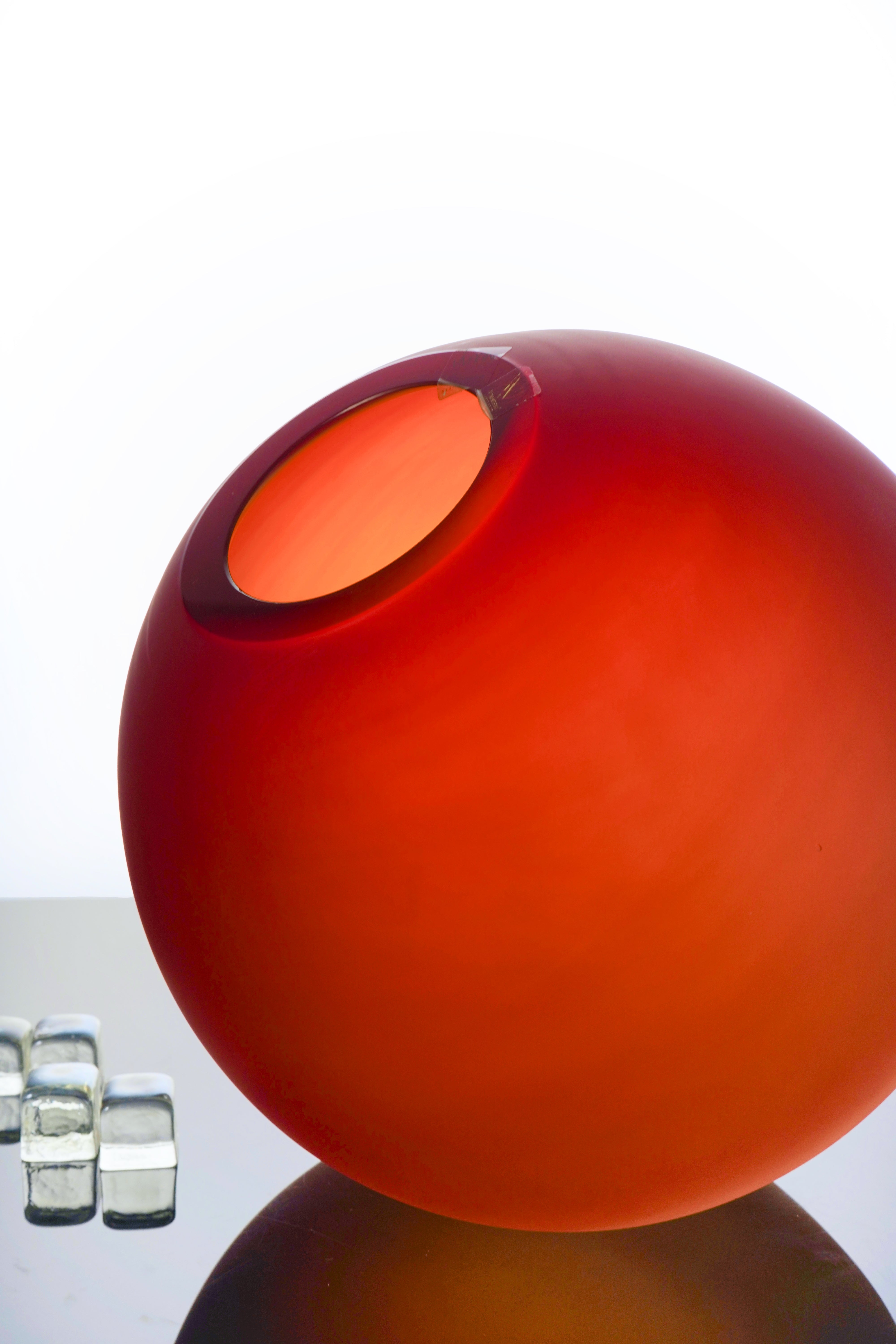 Vivarini Murano Marte Glass Vase, handmade in Italy with premium Murano glass, featuring a deep amber red hue that adds warmth and sophistication to any room.