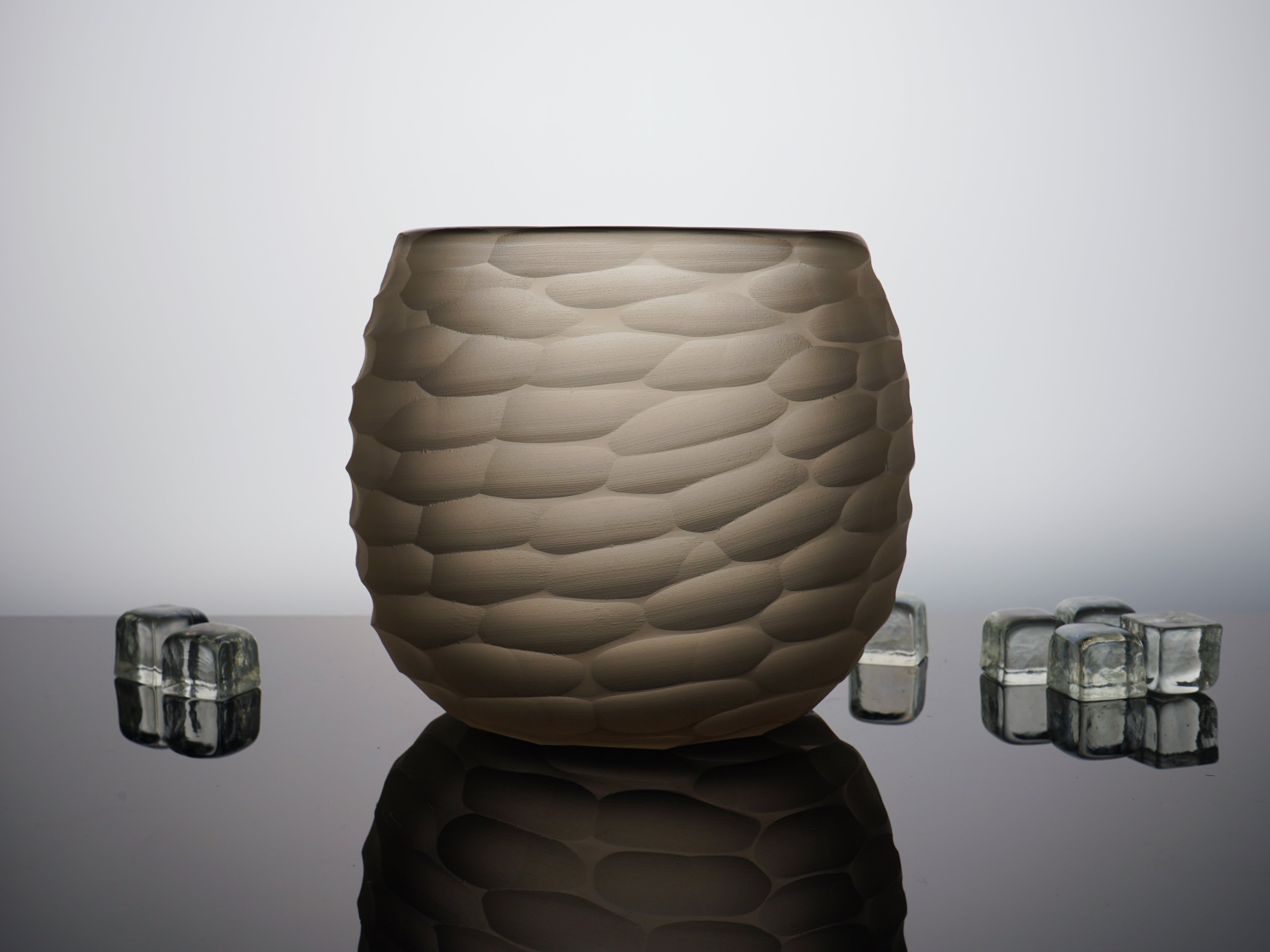 Armani Casa Alcazar Small Vase, handmade with Italian craftsmanship. Elegant grey vase that adds sophistication to any space, perfect for flowers or as a standalone art piece.