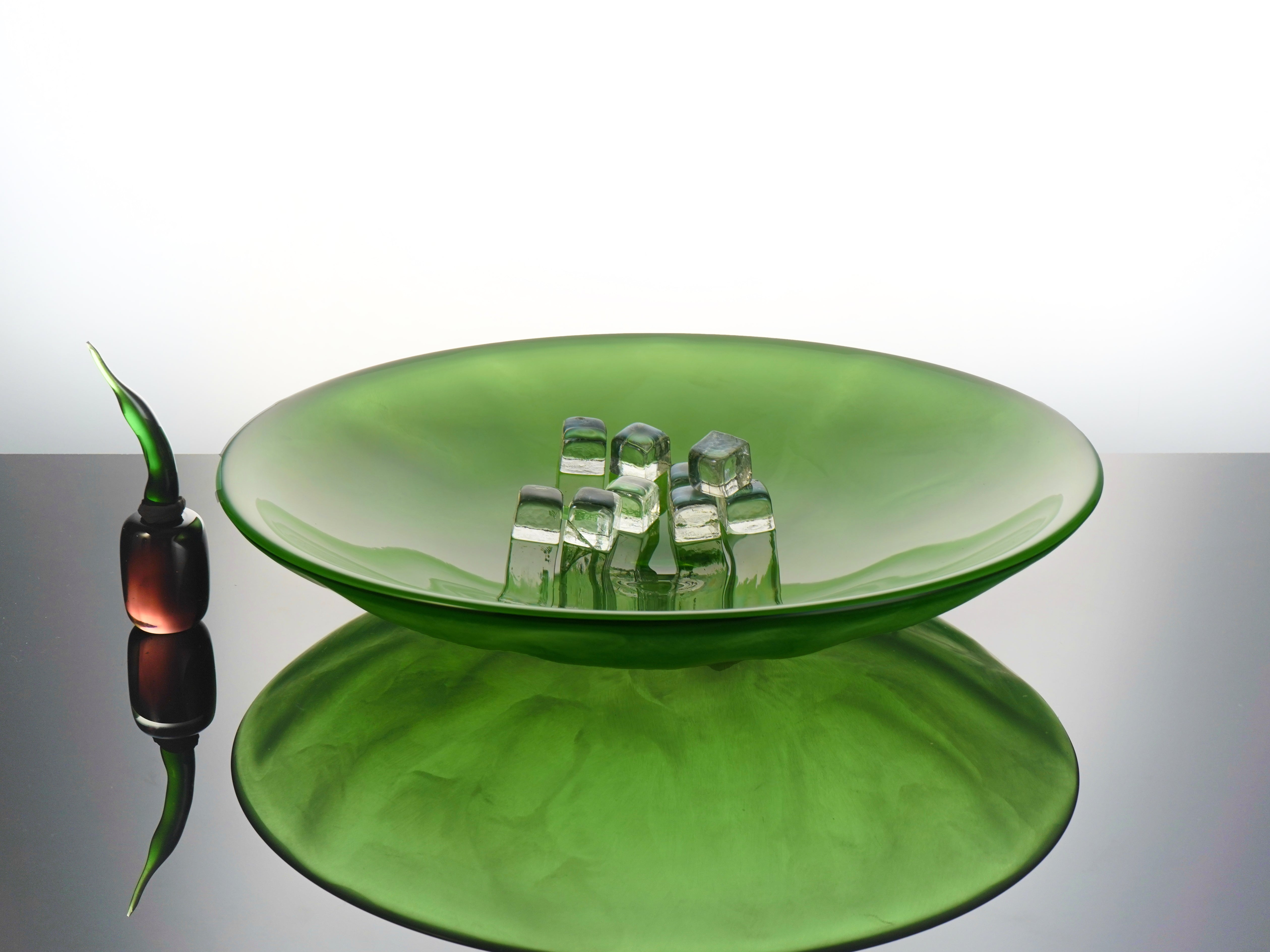 Armani Casa Deseo Centrepiece, handmade in Italy with exquisite craftsmanship. A sleek green design that adds sophistication and elegance to any living space.
