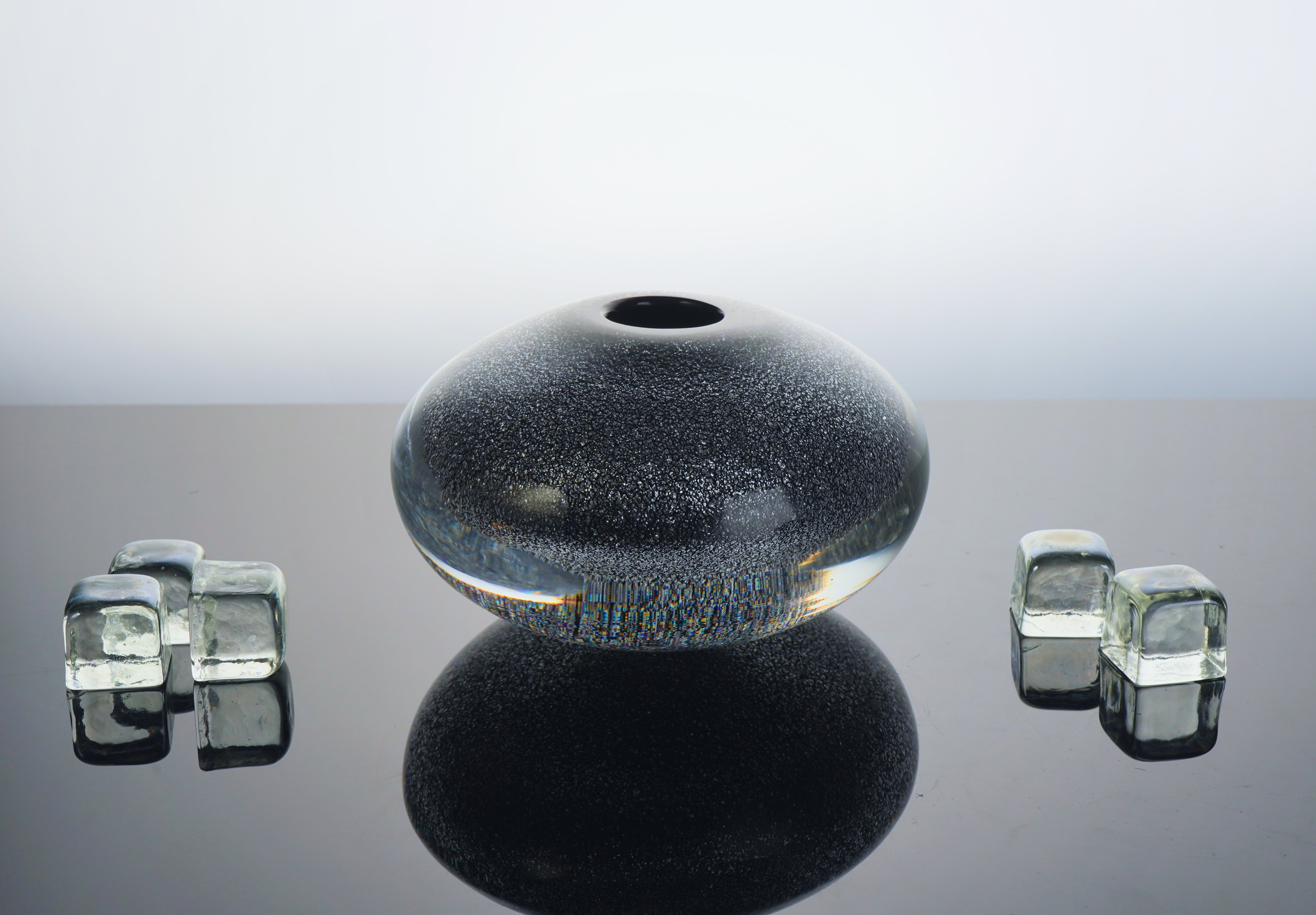 Armani Casa - Eagle Stone Round Vase - Silver