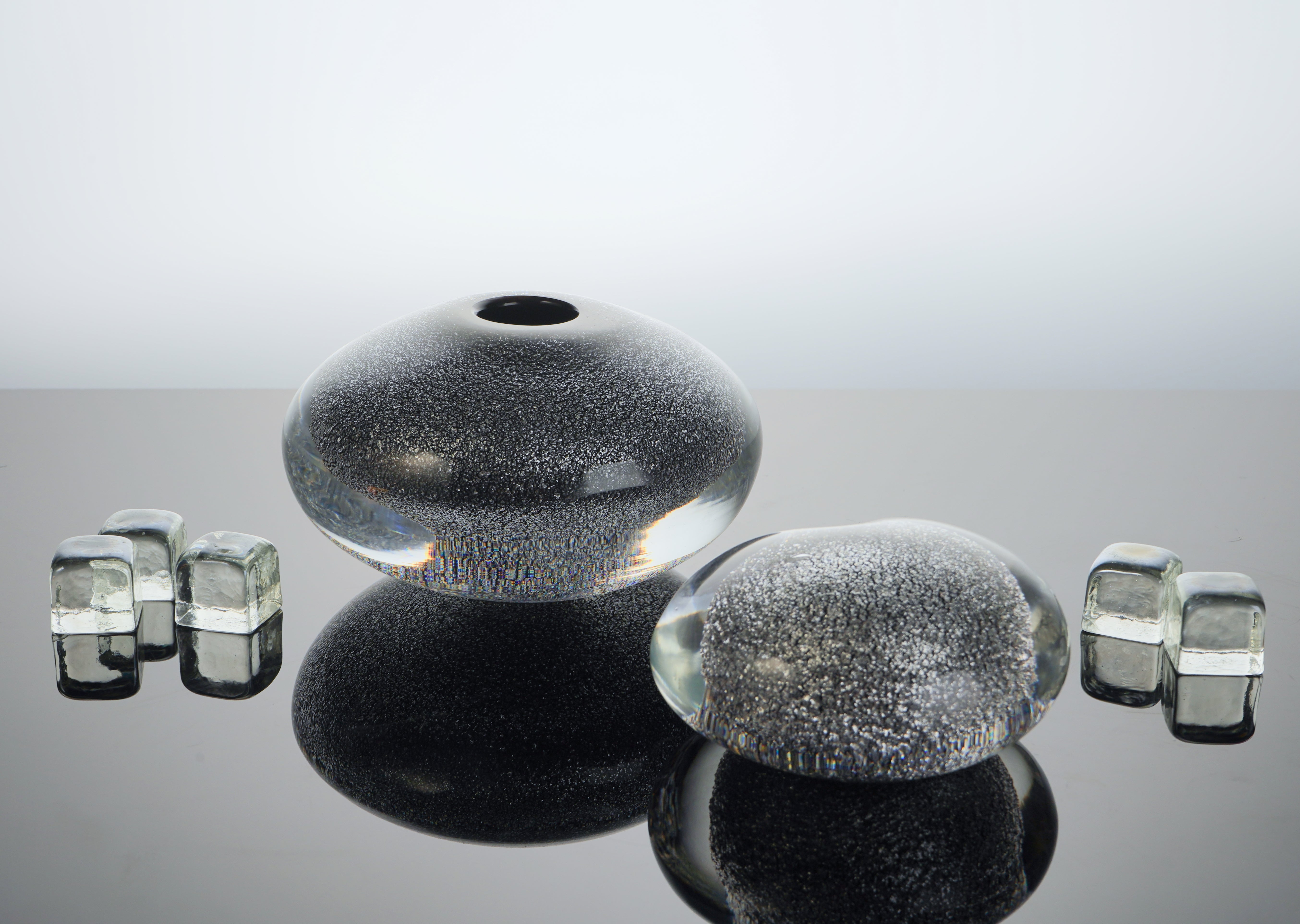 Armani Casa - Eagle Stone Round Vase - Silver