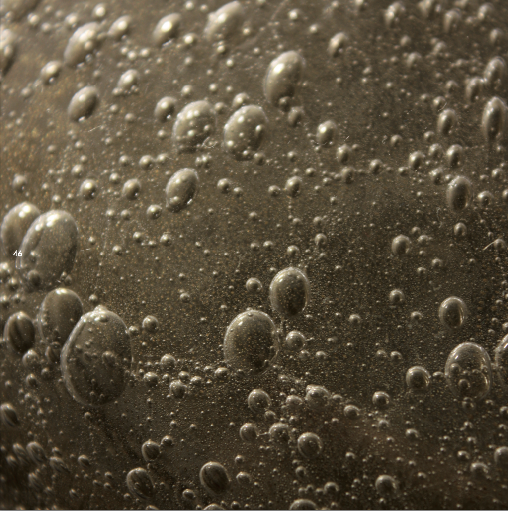 Exquisite Armani Casa Felino Pulegoso Vase, handmade in Italy with Murano glass and a captivating smoked gold finish. A sophisticated, luxurious piece that brings timeless Italian craftsmanship and elegance to your home decor.