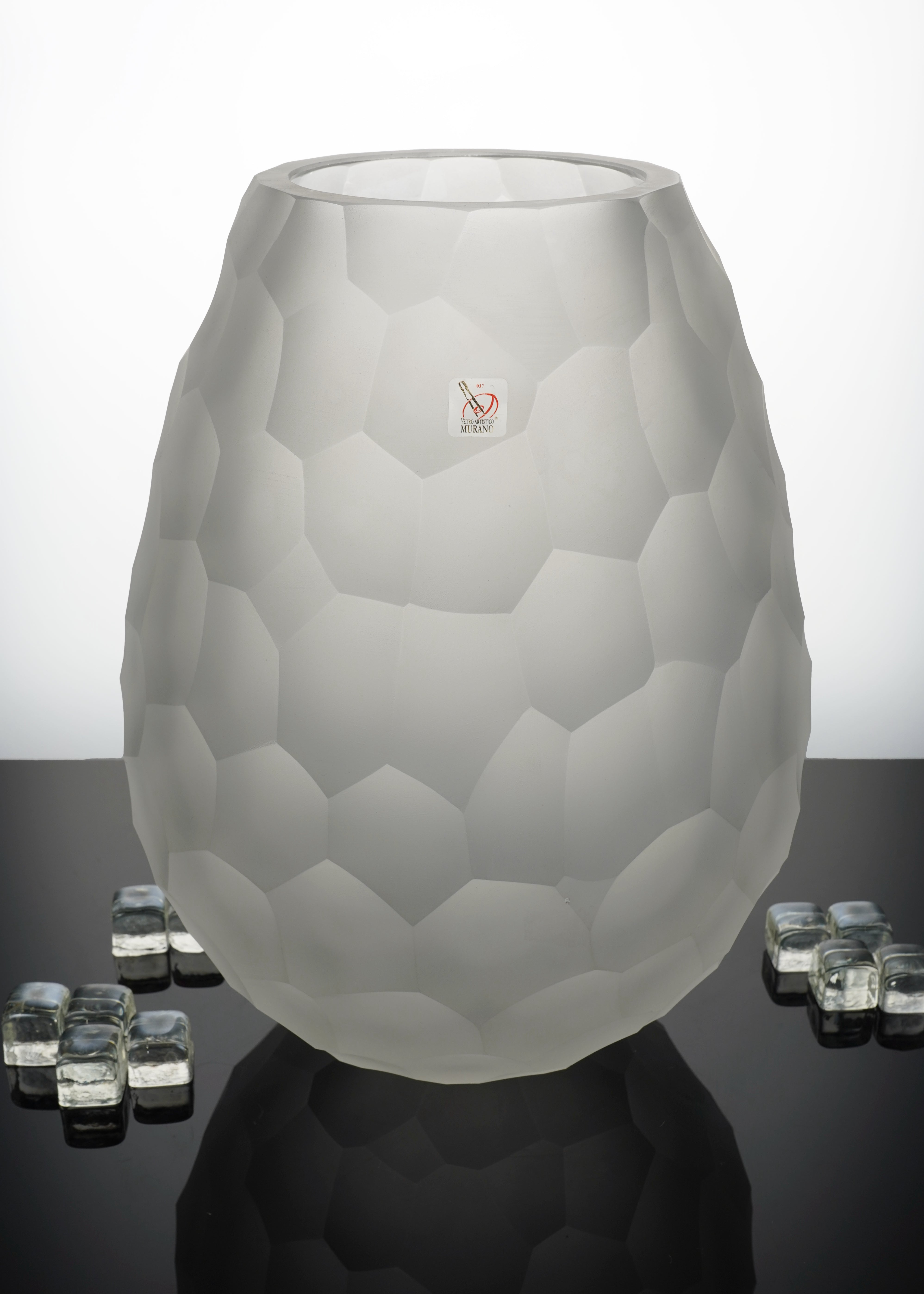 Vivarini Murano - EGG Glass Vase - White