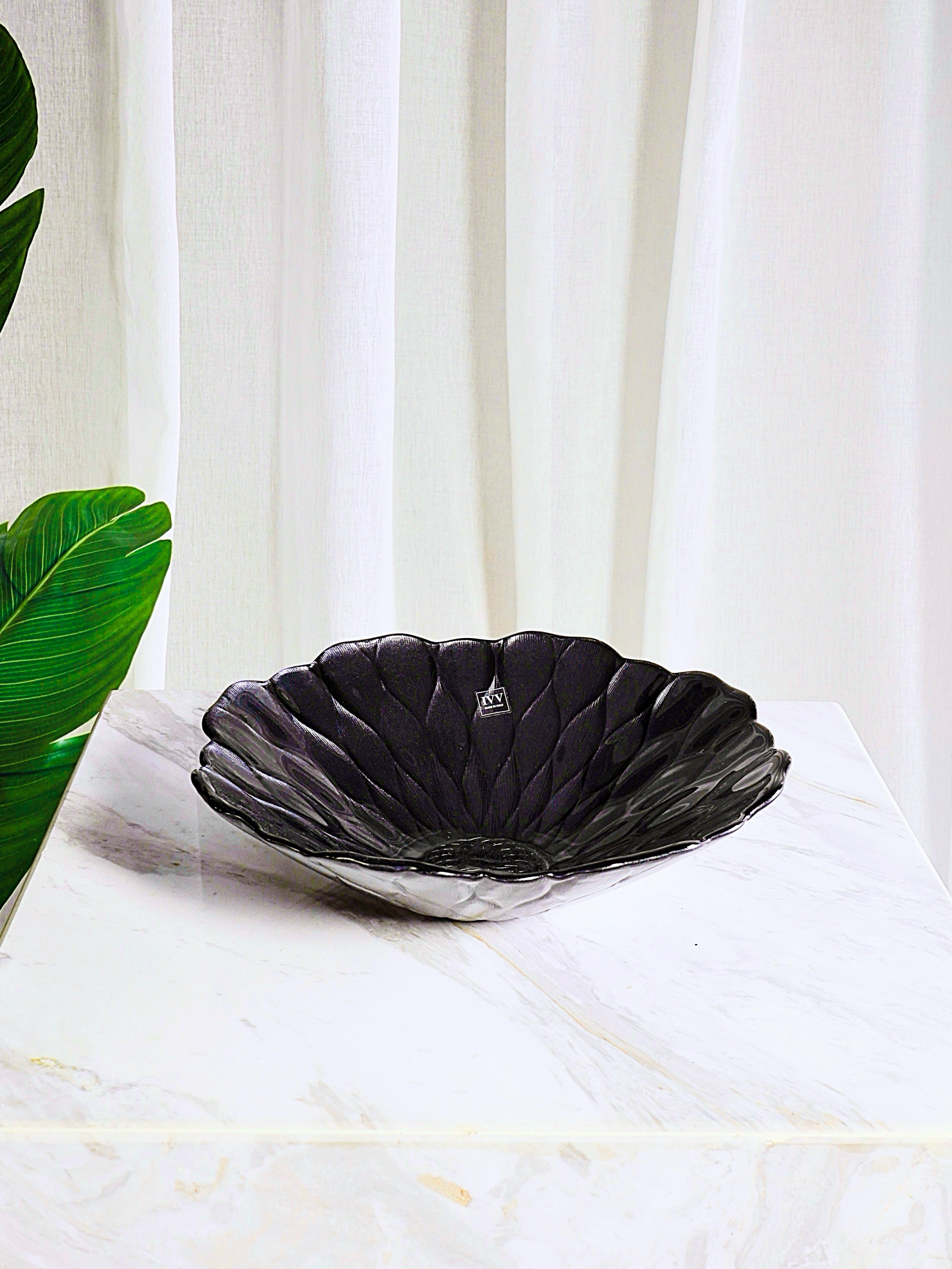 IVV Italian Glass - Lotus Bowl - Black